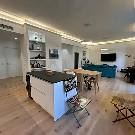 In Stunning Open Space Гостевой дом